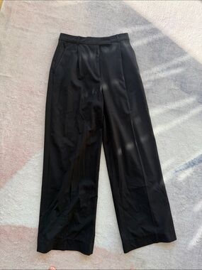 Zara Black Wide-Leg Pleated Trousers